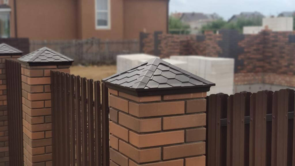 Колпак Zking Эверест Коричневый на столб 1.5х1.5 кирпича (390х390мм) в Киселевске фото