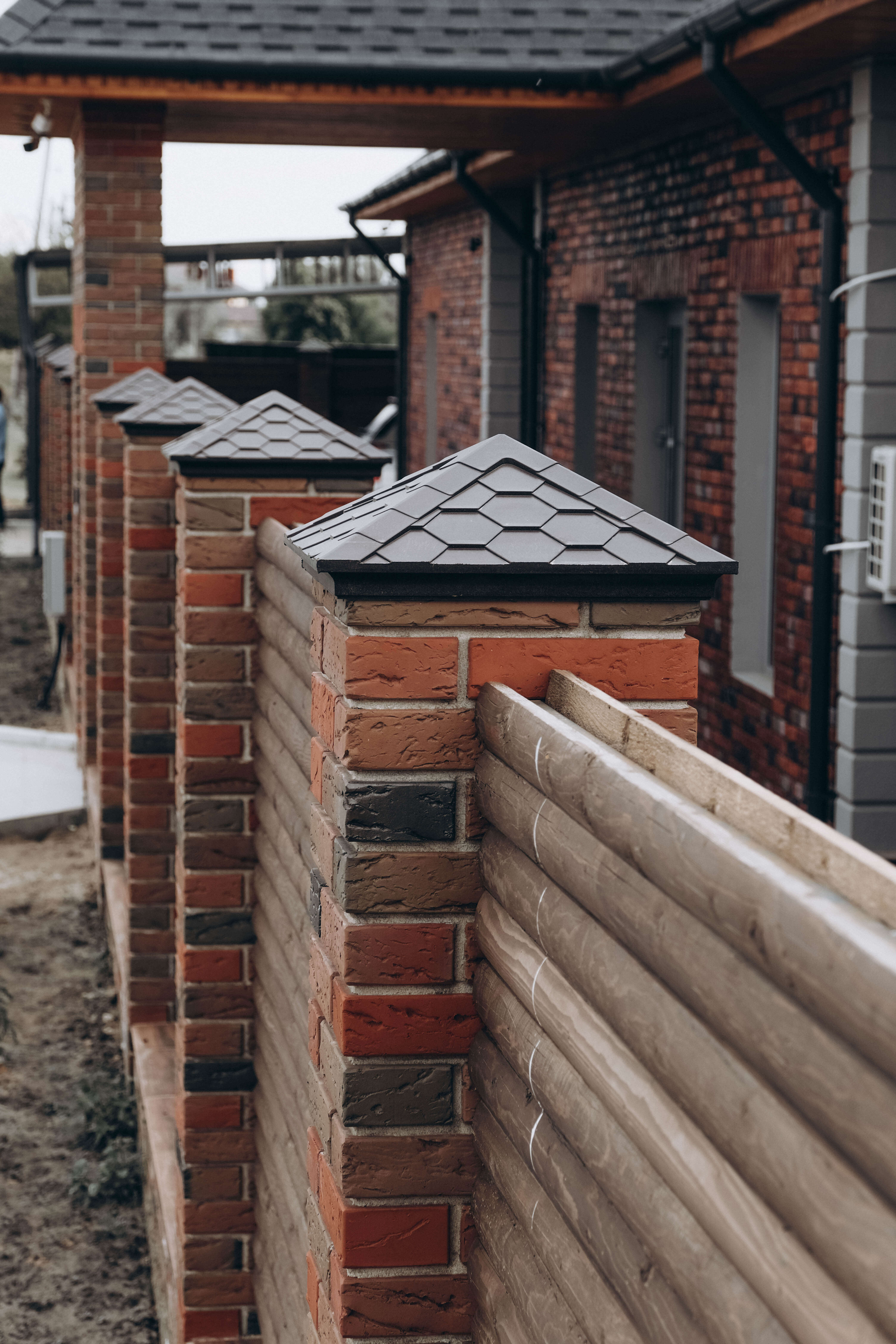 Колпак Zking Эверест Коричневый на столб 1.5х1.5 кирпича (390х390мм) в Киселевске фото