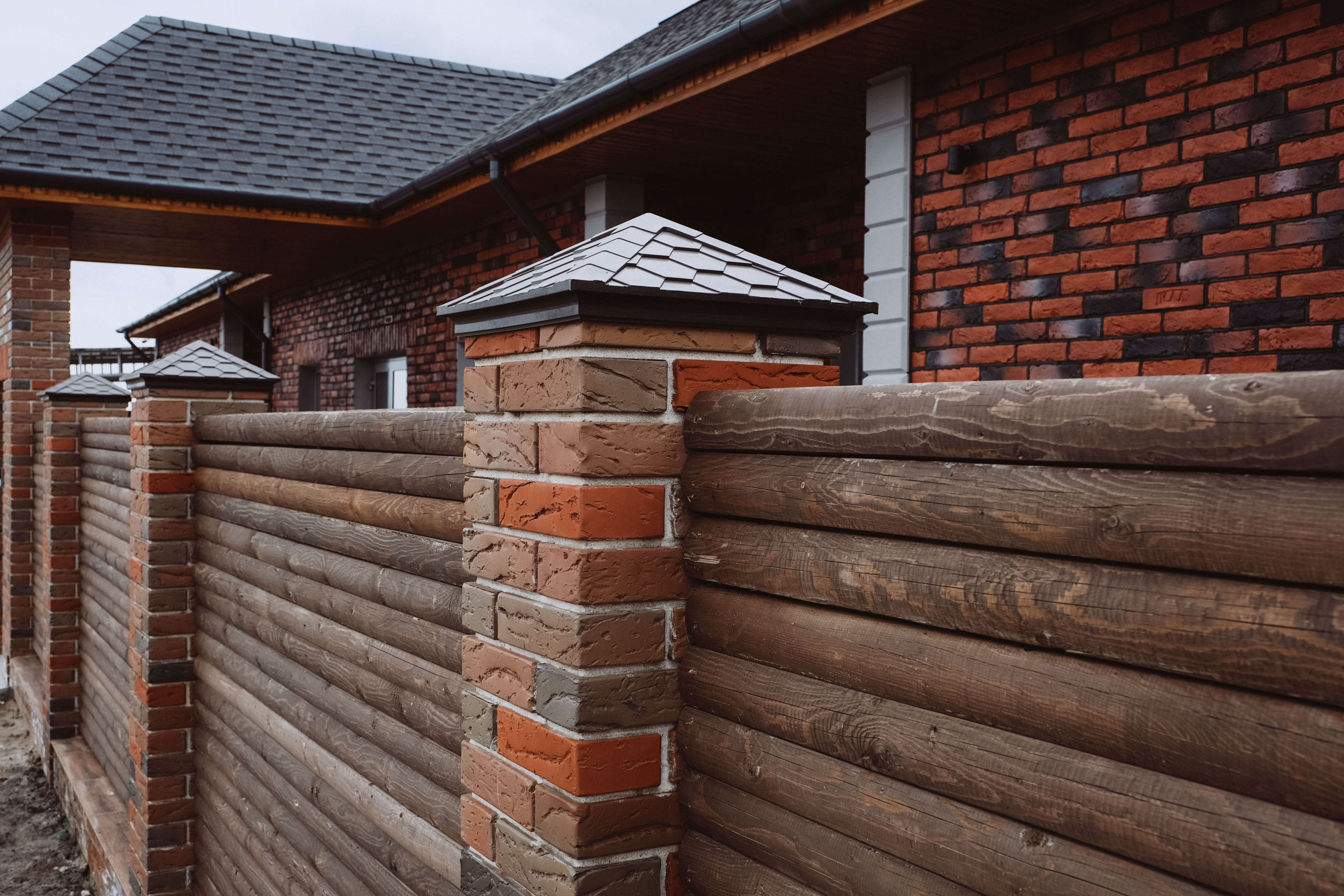 Колпак Zking Эверест Коричневый на столб 1.5х1.5 кирпича (390х390мм) в Киселевске фото